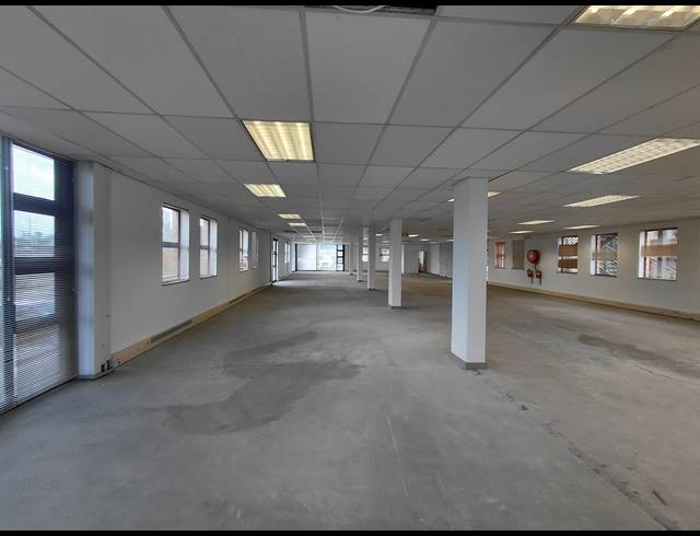 472M² OFFICE TO LET IN PAULSHOF